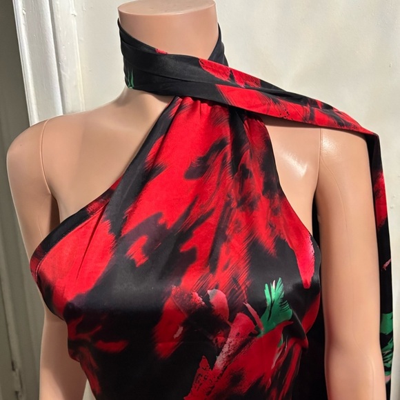 NWT CLUB L LONDON Nasira Black Floral Asymmetric Neck Open Back Mini Dress - Picture 8 of 16